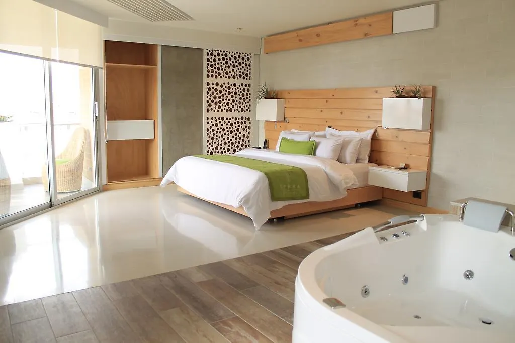 Terra Biohotel Medellín 4*,